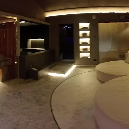 Отель Dimora Palanca Boutique & 5*