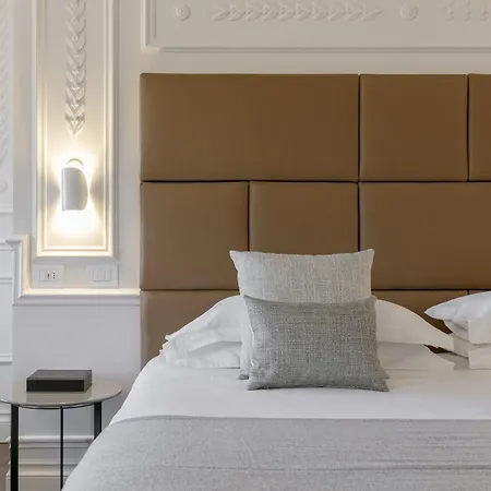 Отель Dimora Palanca Boutique & 5*